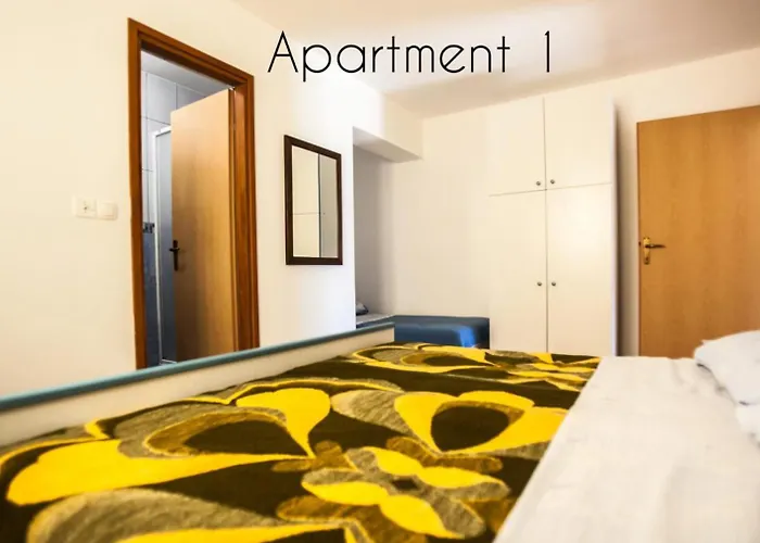 In With Sea View, Terrace, Wireless, Washing Machine アパート