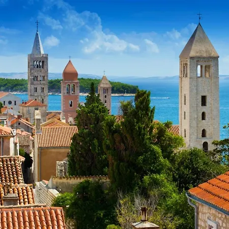 In With Sea View, Terrace, Wireless, Washing Machine شقة