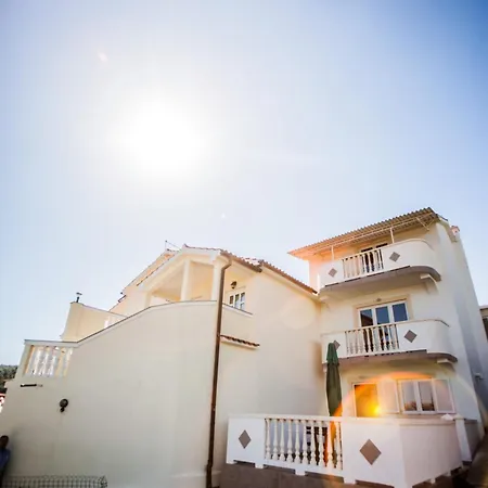 In With Sea View, Terrace, Wireless, Washing Machine * Lopar