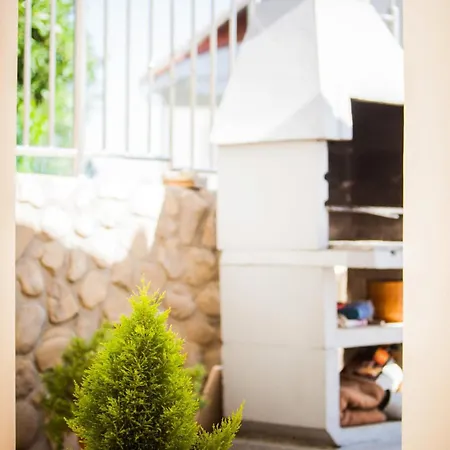 In With Sea View, Terrace, Wireless, Washing Machine شقة