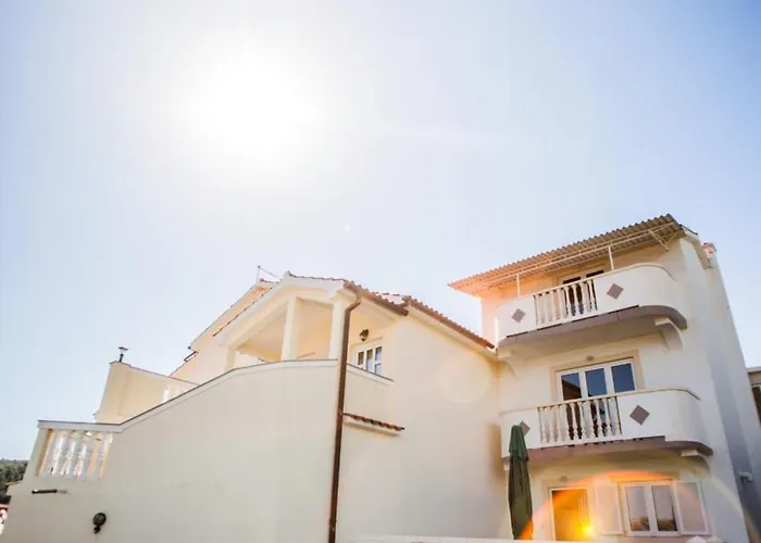 In With Sea View, Terrace, Wireless, Washing Machine * Lopar