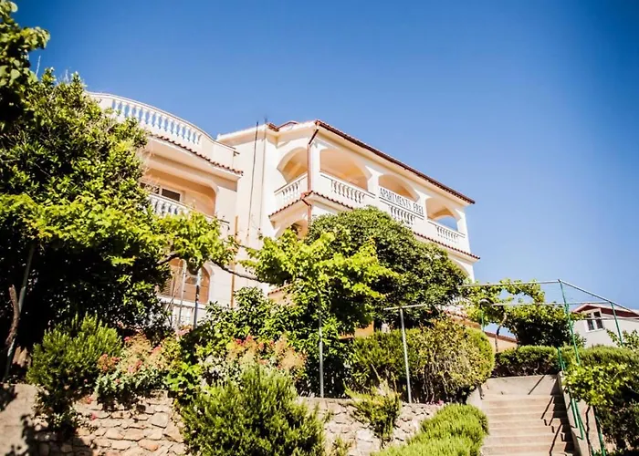 Apartamento In With Sea View, Terrace, Wireless, Washing Machine Lopar
